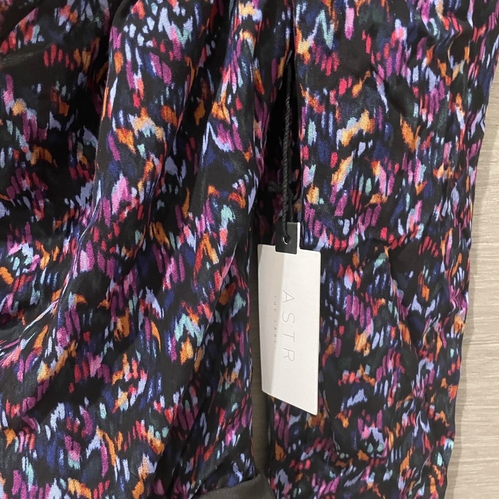 ASTR one shoulder floral body suit - Picture 7 of 7